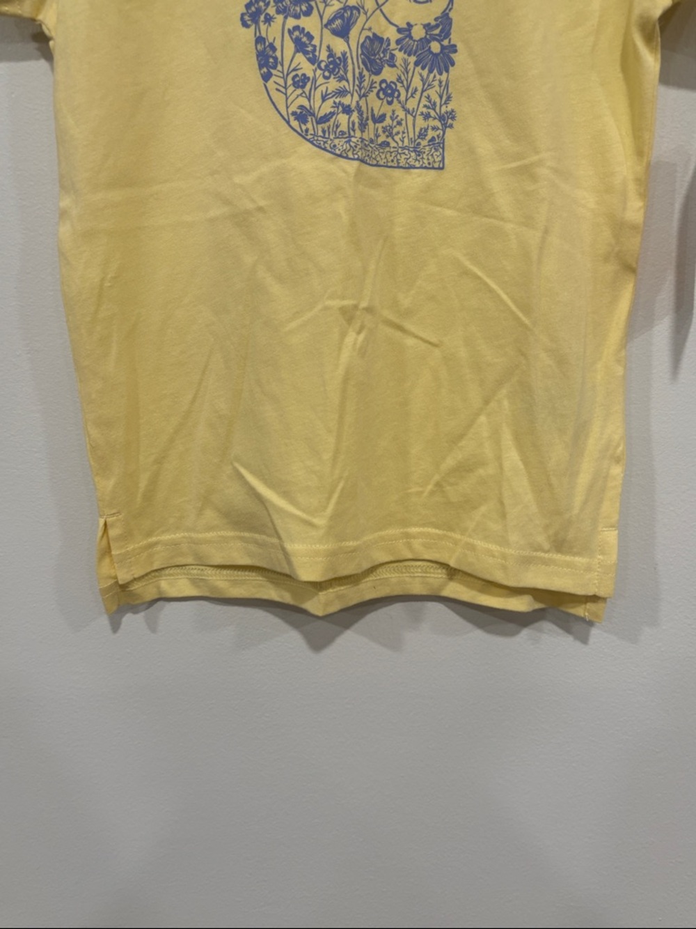 Carhartt Yellow Kids with Floral Graphic Tee 4T - Picture 5 of 11